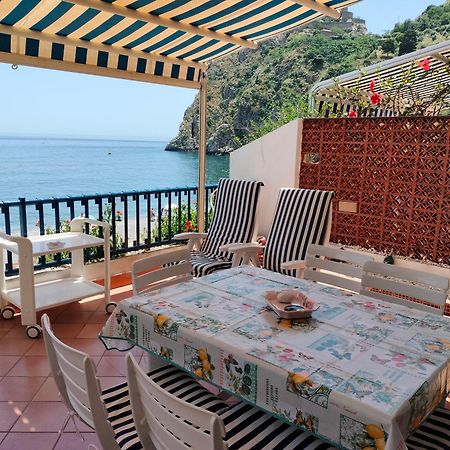 Casa Vacanze Margarita Sant'Alessio Siculo Luaran gambar