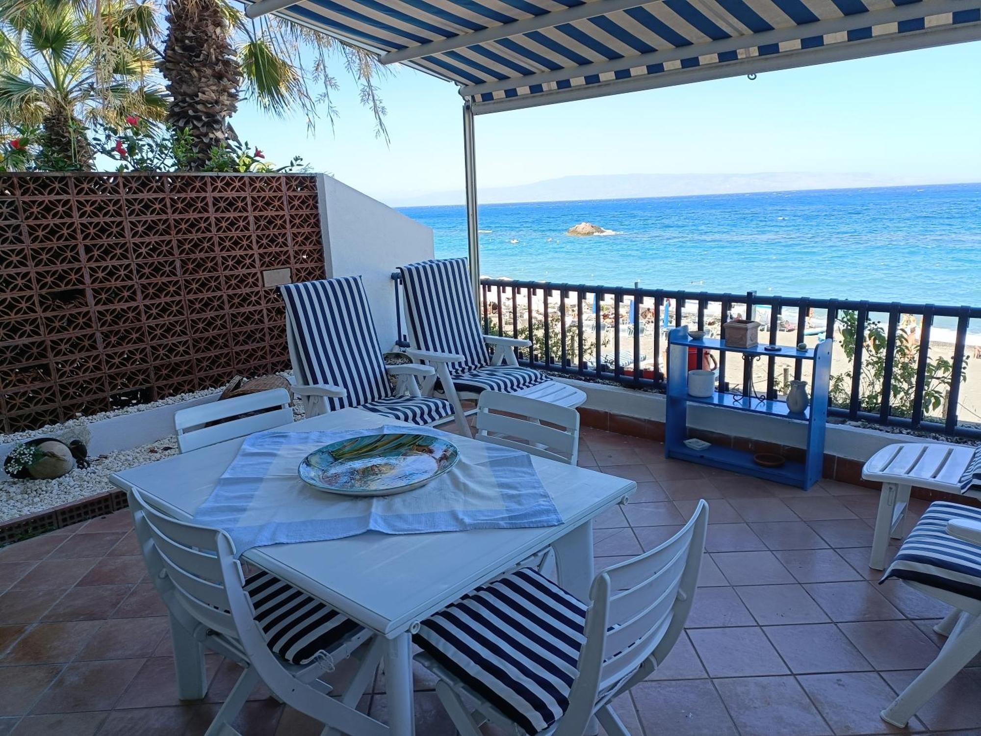 Casa Vacanze Margarita Sant'Alessio Siculo Luaran gambar